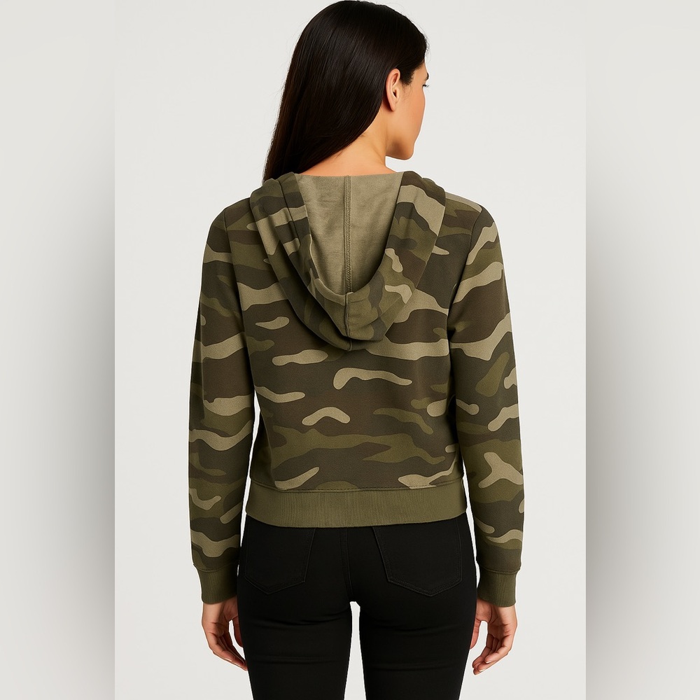 Victoria’s Secret PINK Camo Zip-Up Hoodie – Size Large